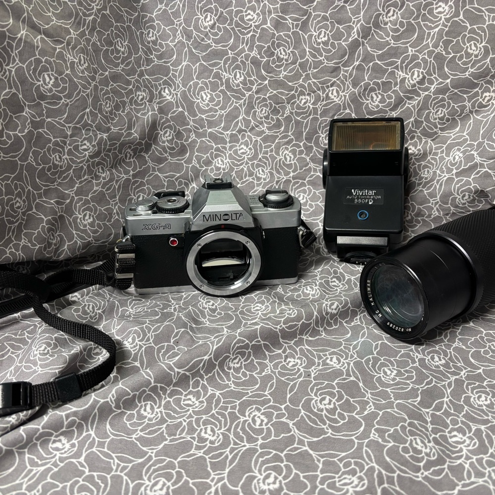 Vintage 1980’s Camera with Attachments